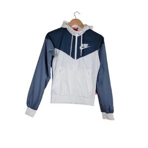 Nike Women's Cropped Windbreaker Hoodie - XS